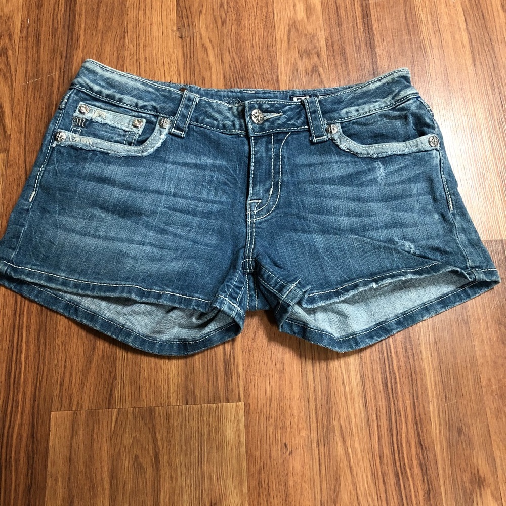 CUTE RARELY WORN MISS ME SHORTS !!!!!